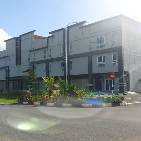 Ants Hotel Кангар Екстериор снимка