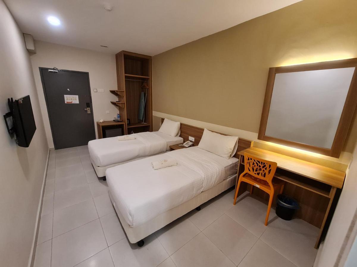 Ants Hotel Кангар Екстериор снимка