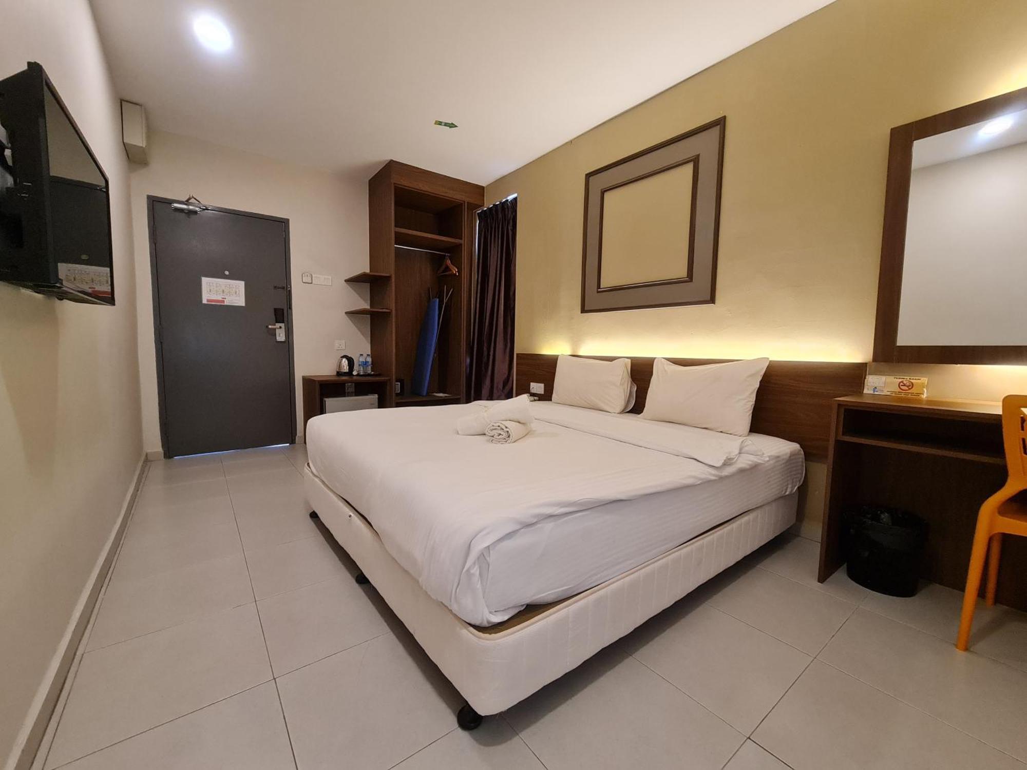 Ants Hotel Кангар Екстериор снимка