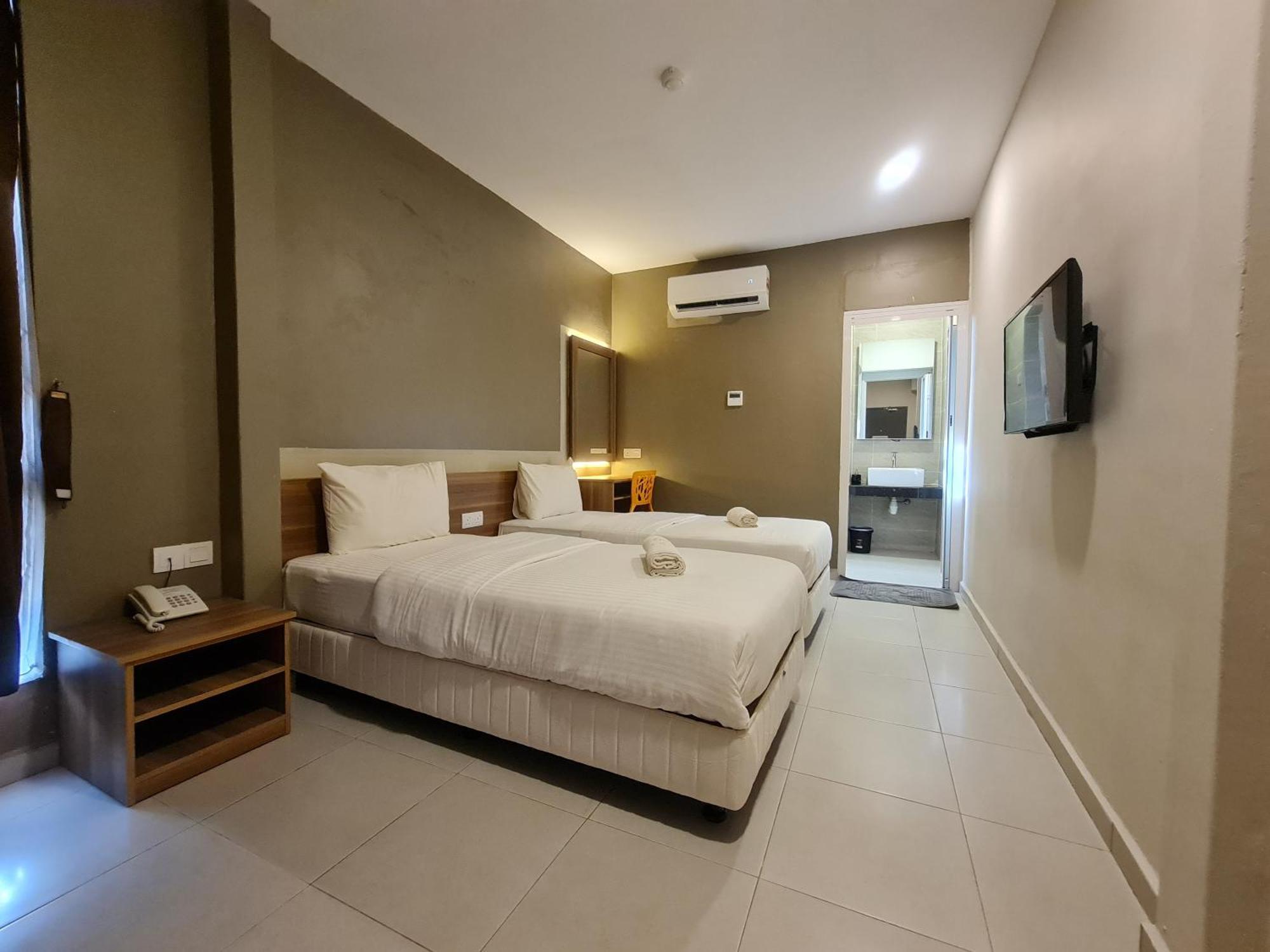 Ants Hotel Кангар Екстериор снимка