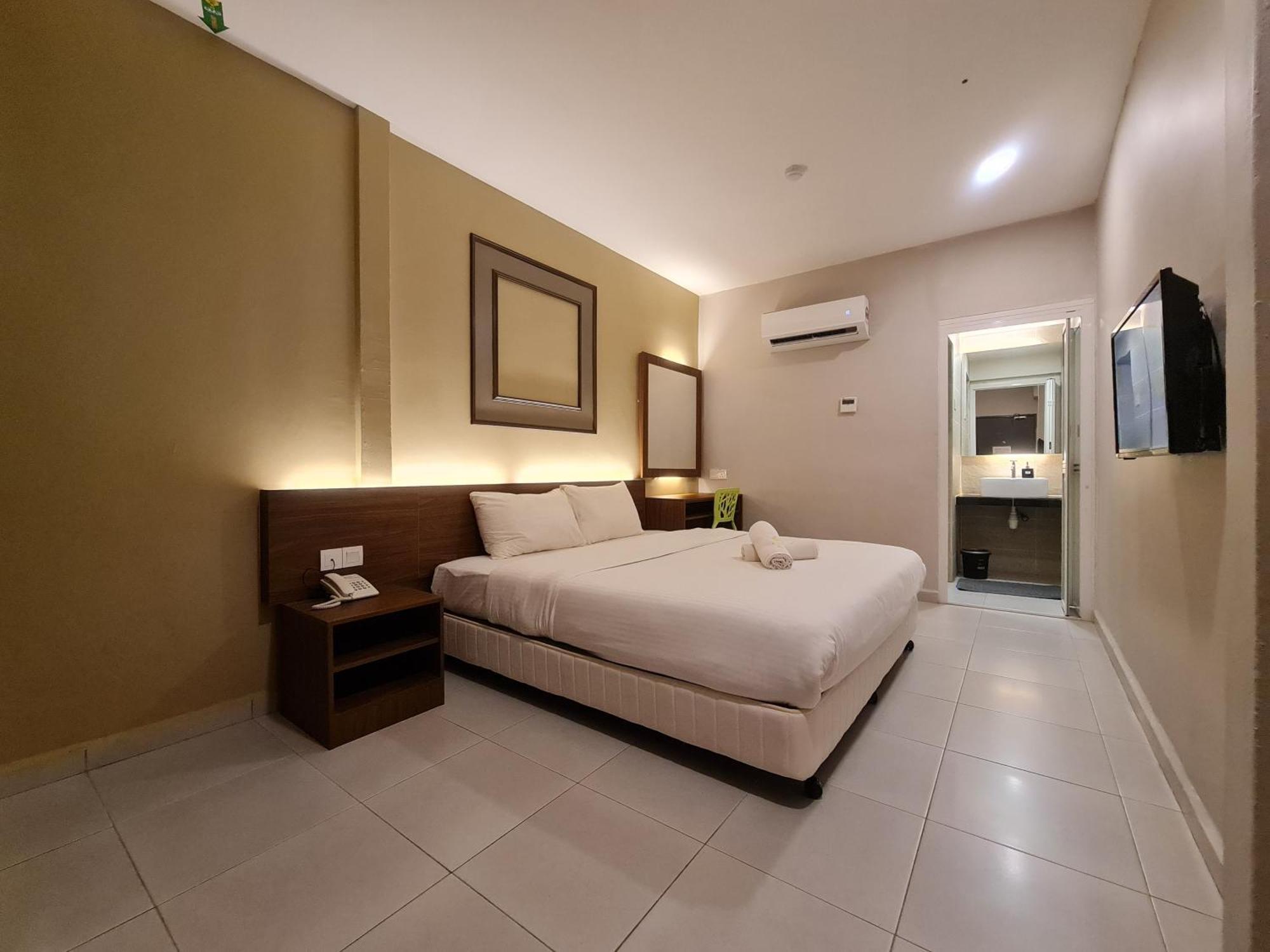 Ants Hotel Кангар Екстериор снимка