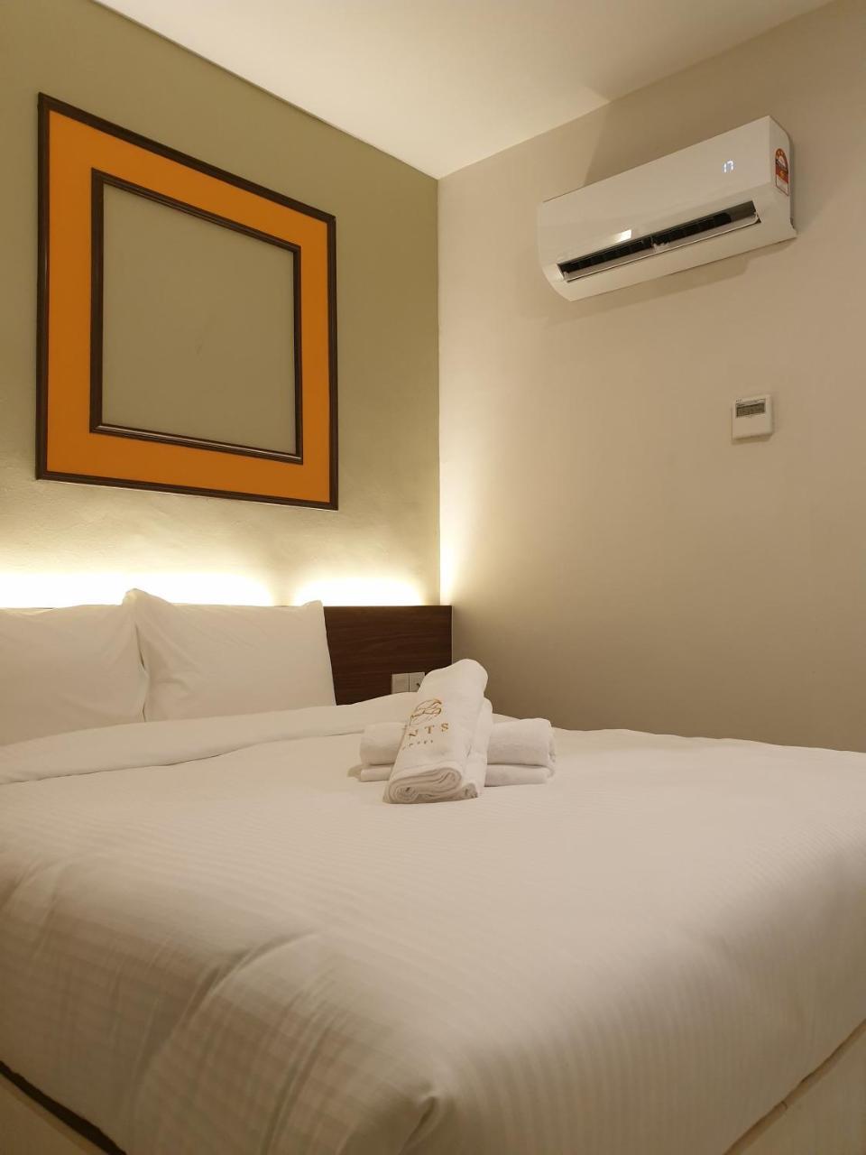 Ants Hotel Кангар Екстериор снимка