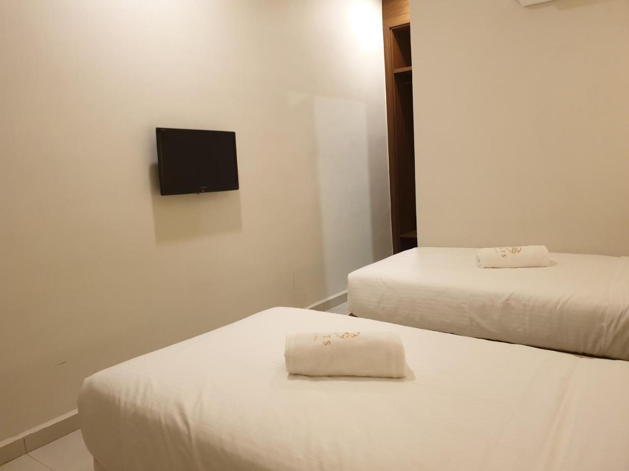 Ants Hotel Кангар Екстериор снимка