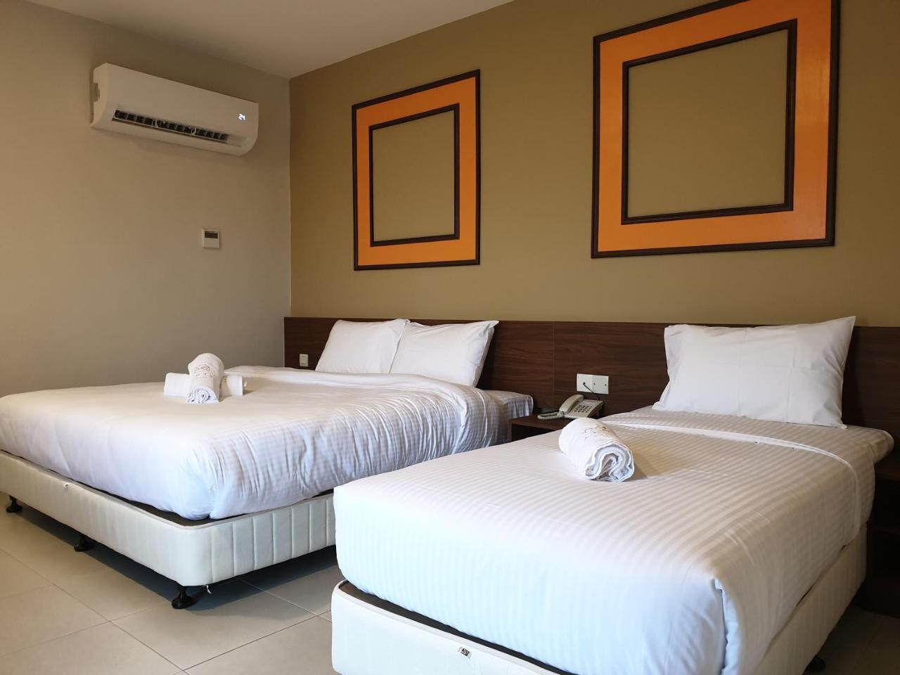 Ants Hotel Кангар Екстериор снимка