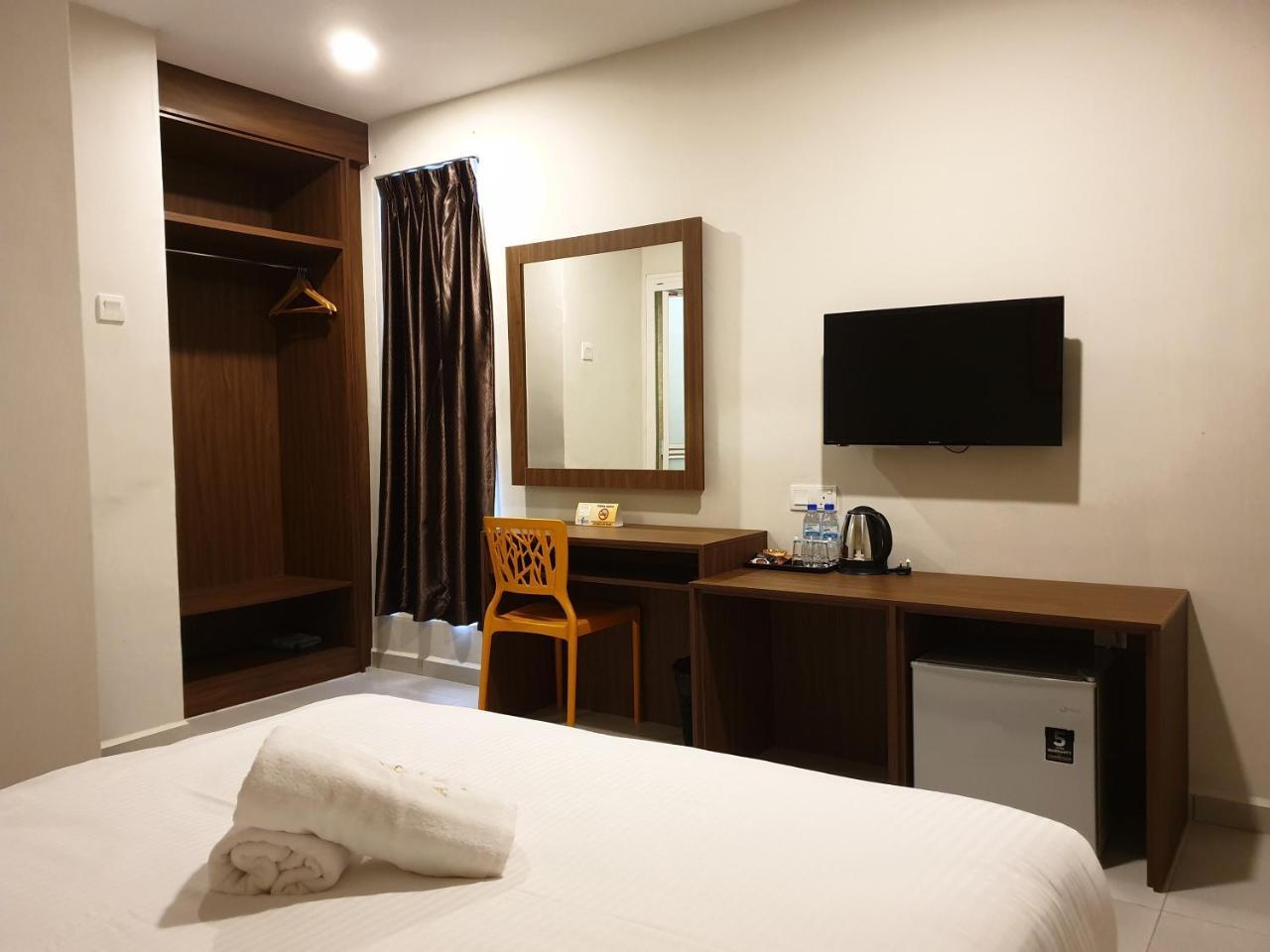 Ants Hotel Кангар Екстериор снимка