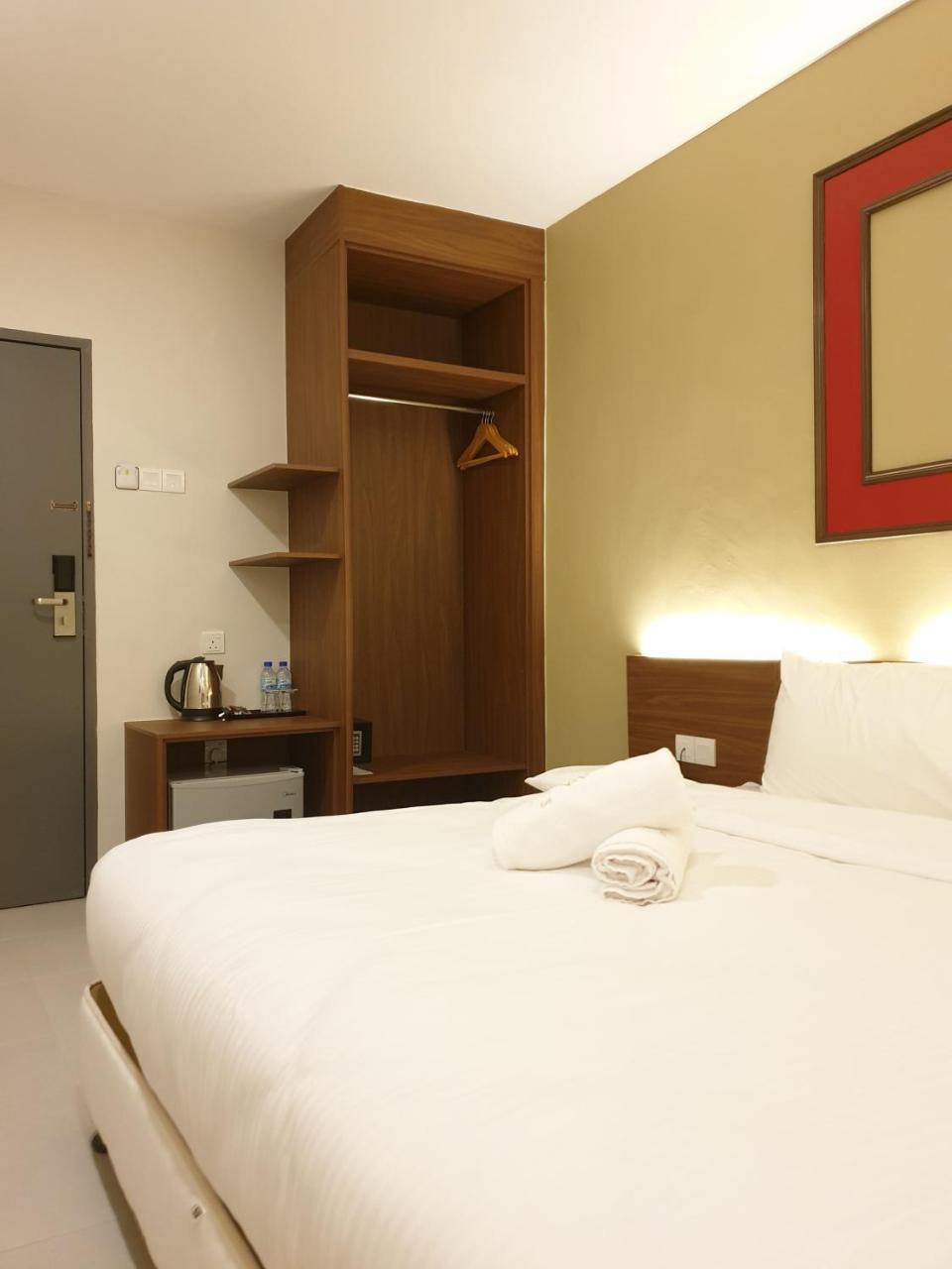 Ants Hotel Кангар Екстериор снимка